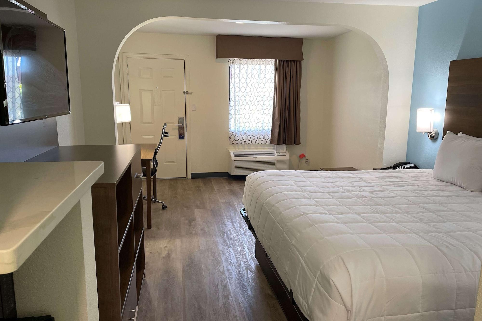 รามาดา ลิมิเต็ด บิลอกซี/โอเชียน สปริง Motel บิล็อกซี ภายนอก รูปภาพ