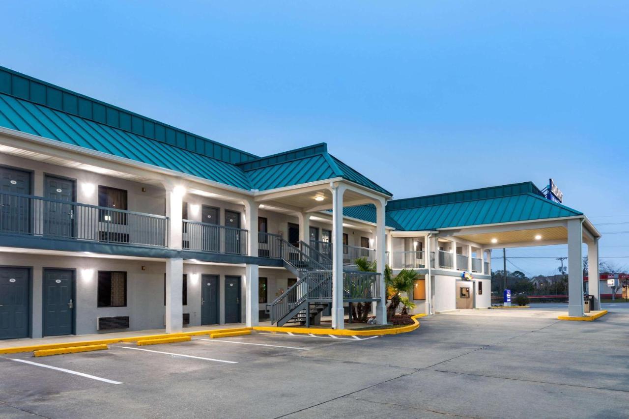 รามาดา ลิมิเต็ด บิลอกซี/โอเชียน สปริง Motel บิล็อกซี ภายนอก รูปภาพ